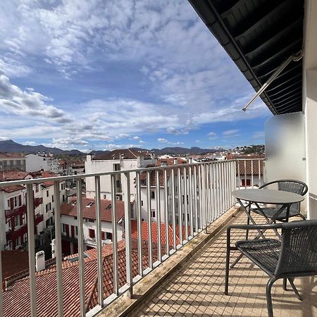 Coeur De Saint-Jean-De-Luz : Appartement Lumineux Avec Balcon, Proche Plage Et Commerces - Fr-1-239-1079 Saint-Jean-de-Luz Exterior foto