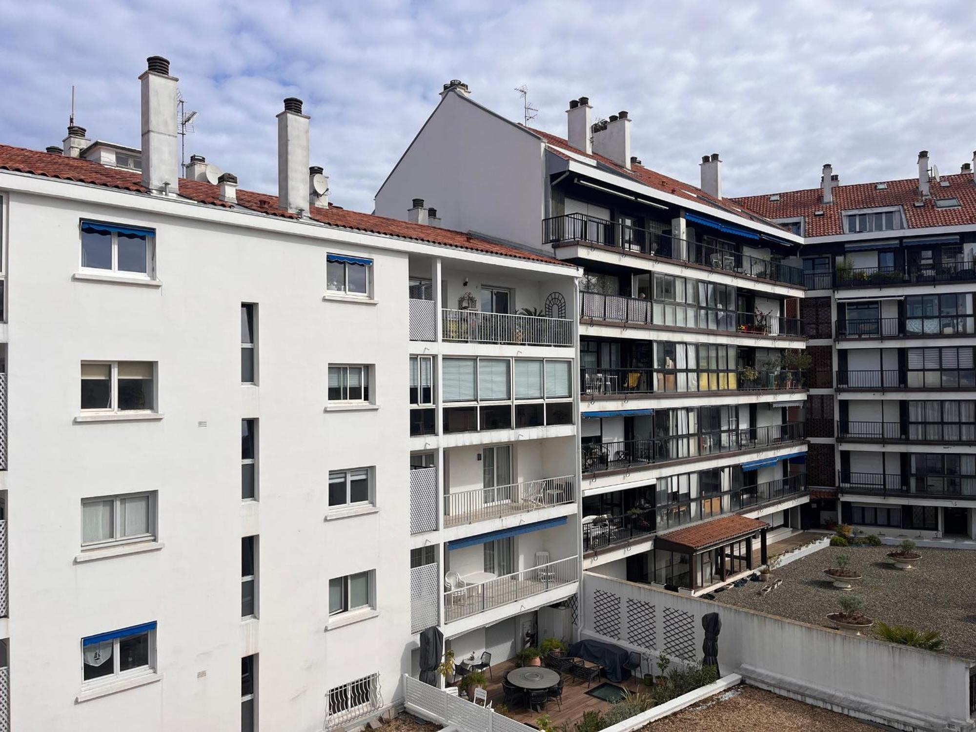 Coeur De Saint-Jean-De-Luz : Appartement Lumineux Avec Balcon, Proche Plage Et Commerces - Fr-1-239-1079 Saint-Jean-de-Luz Exterior foto